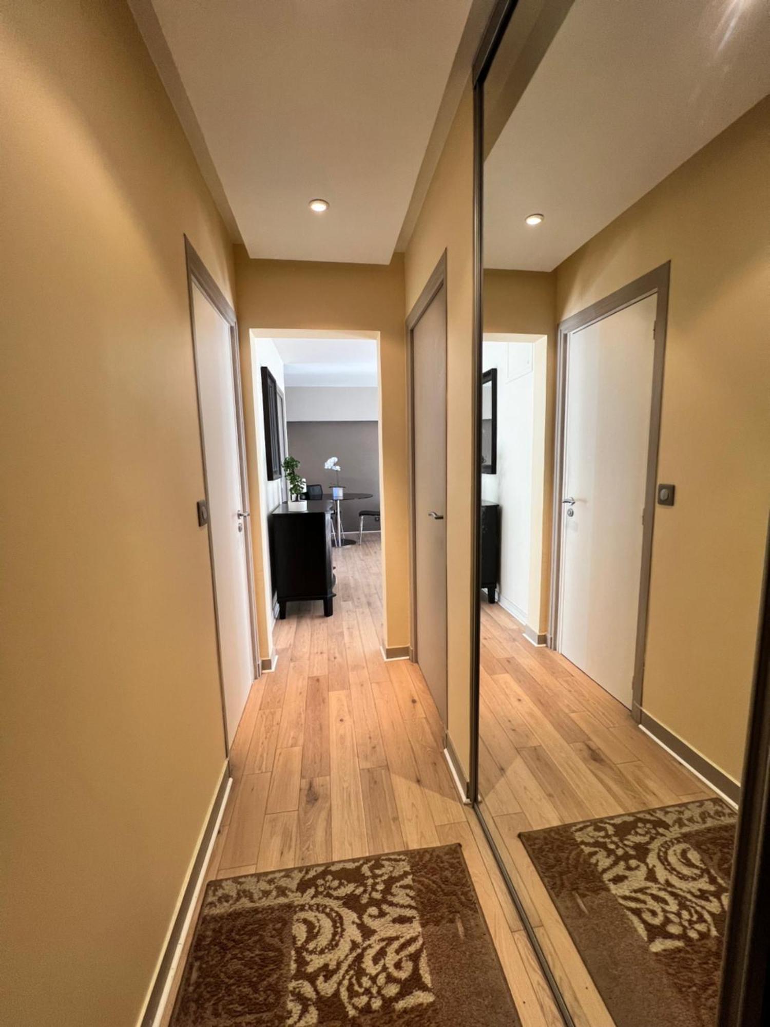 Your Parisian Hideaway - Entire Apartment Exteriör bild