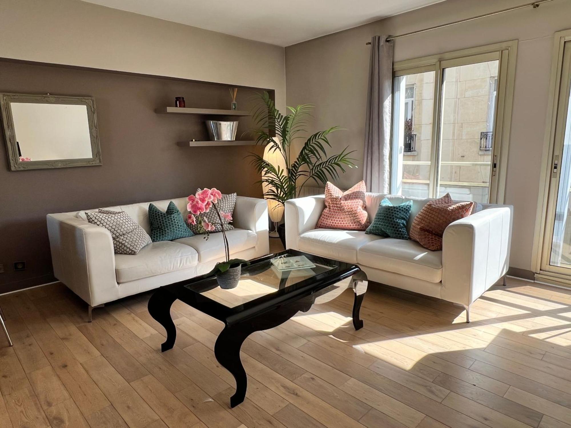 Your Parisian Hideaway - Entire Apartment Exteriör bild